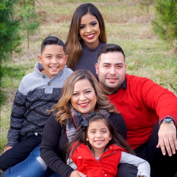 Meet your Posher, Erica - Picture 1 of 1